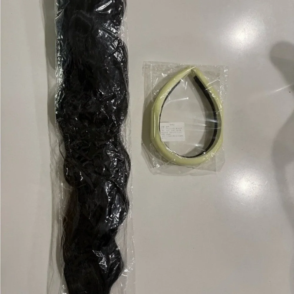 Long Wavy Headband Wig with Secure Clip – Black Natural Look, Easy Wear new